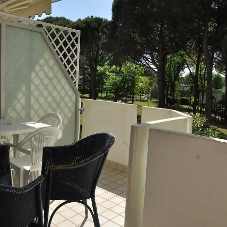 Family Flat In A With 3 Pools-beahost * Bibione