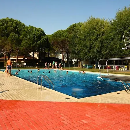 Family Flat In A With 3 Pools-beahost Bibione