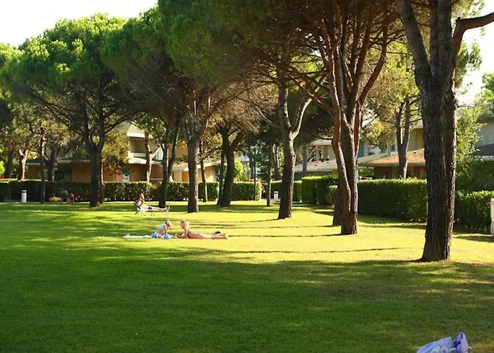 Family Flat In A With 3 Pools-beahost Bibione